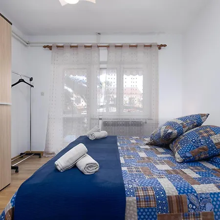 Emi Apartment