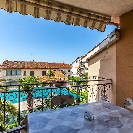 Emi Apartament *